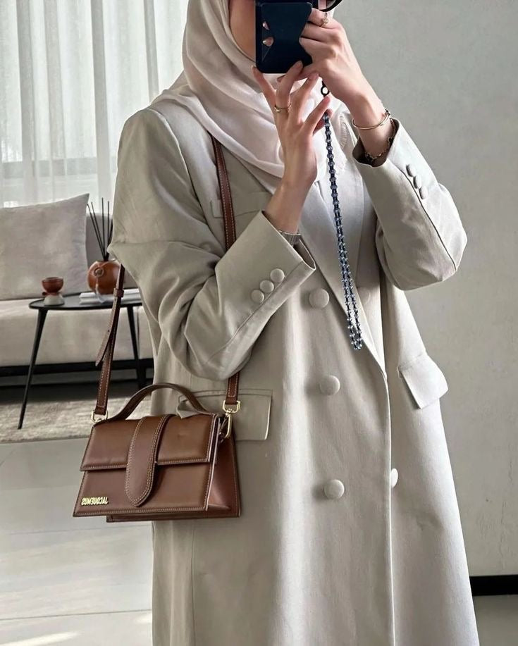 The Élara Abaya