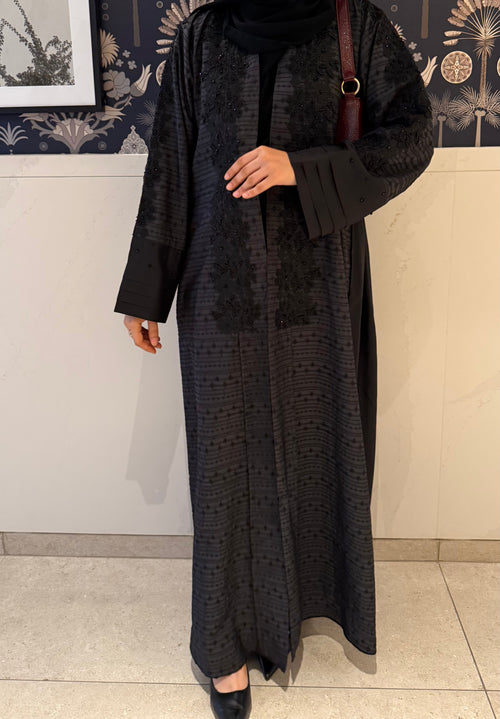 Black pearl Abaya