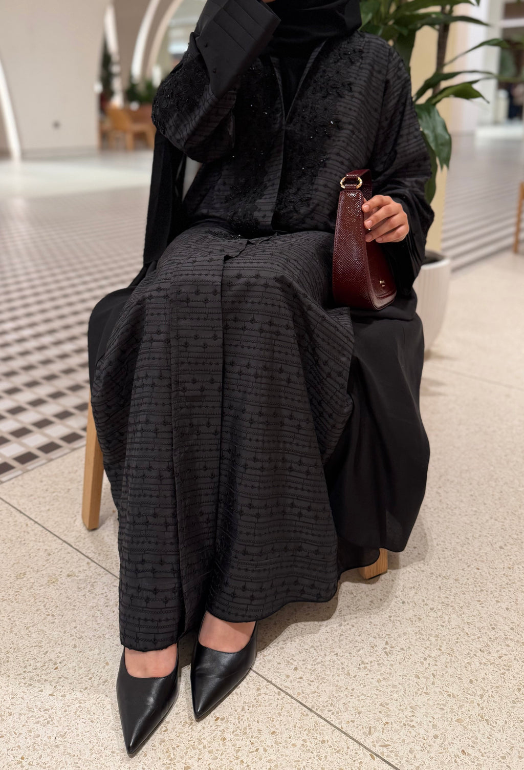 Black pearl Abaya
